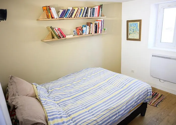 Family 3 Mins Walk To The Sea & Center דירה