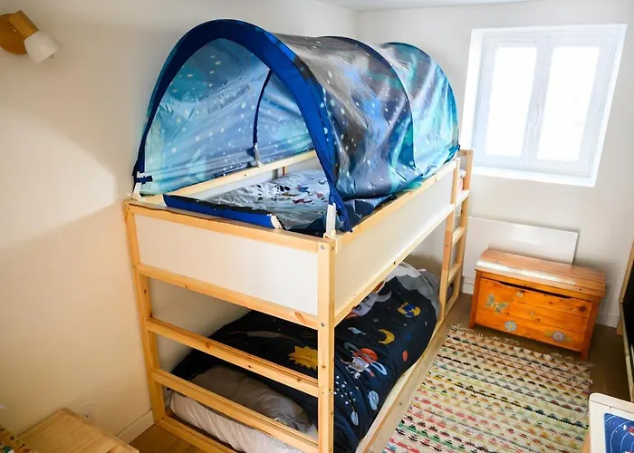 Family 3 Mins Walk To The Sea & Center *